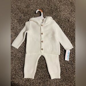 NWT- 9 Months- Cream knitted pants with sweater.